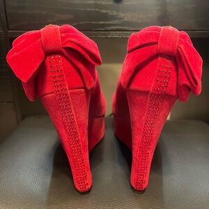 Guess Red Suede Bow Platform Heels with Rhinestone Trim